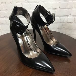 6.5 JEFFREY CAMPBELL LECHE ankle wrap patent pumps